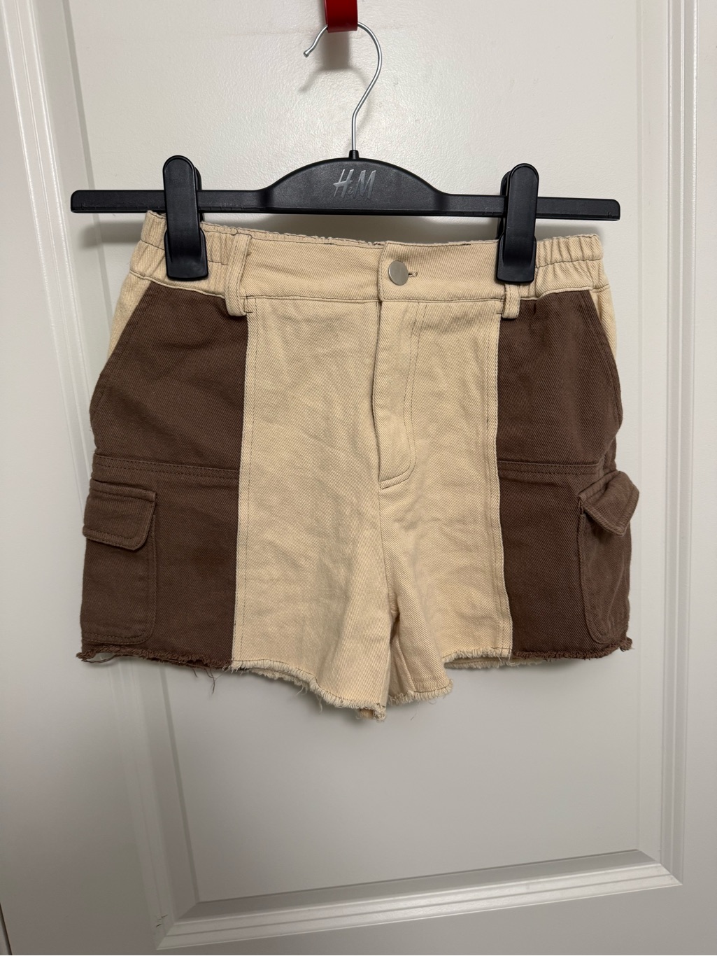 Cider Two-Tone Brown & Cream Women's High Waist Denim Cargo Shorts In Size S